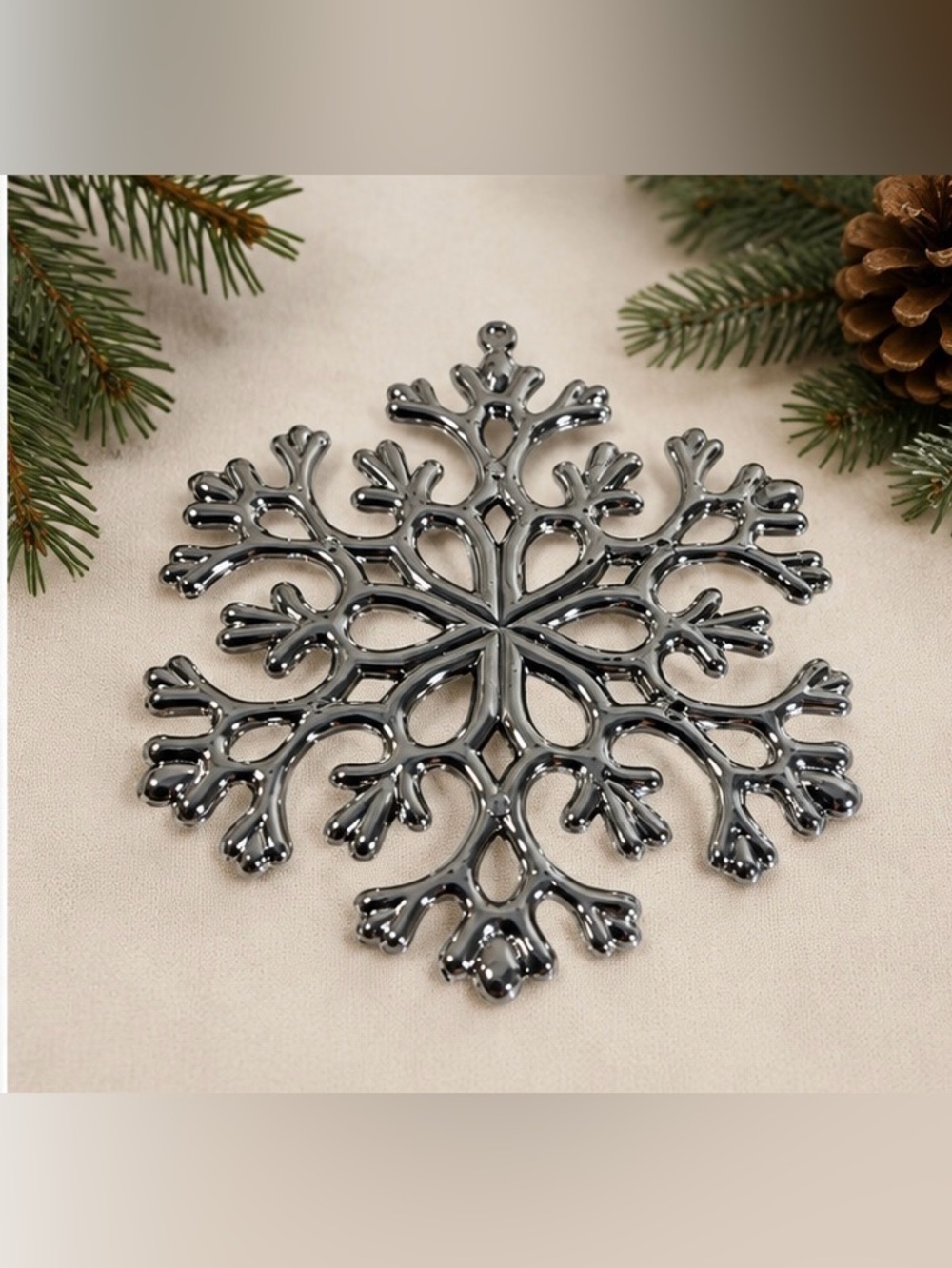 Snowflake ornaments silver set of 24